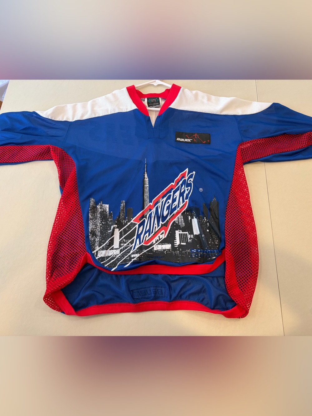 90s Bauer New York Rangers Hockey Off Ice Jersey Size Large